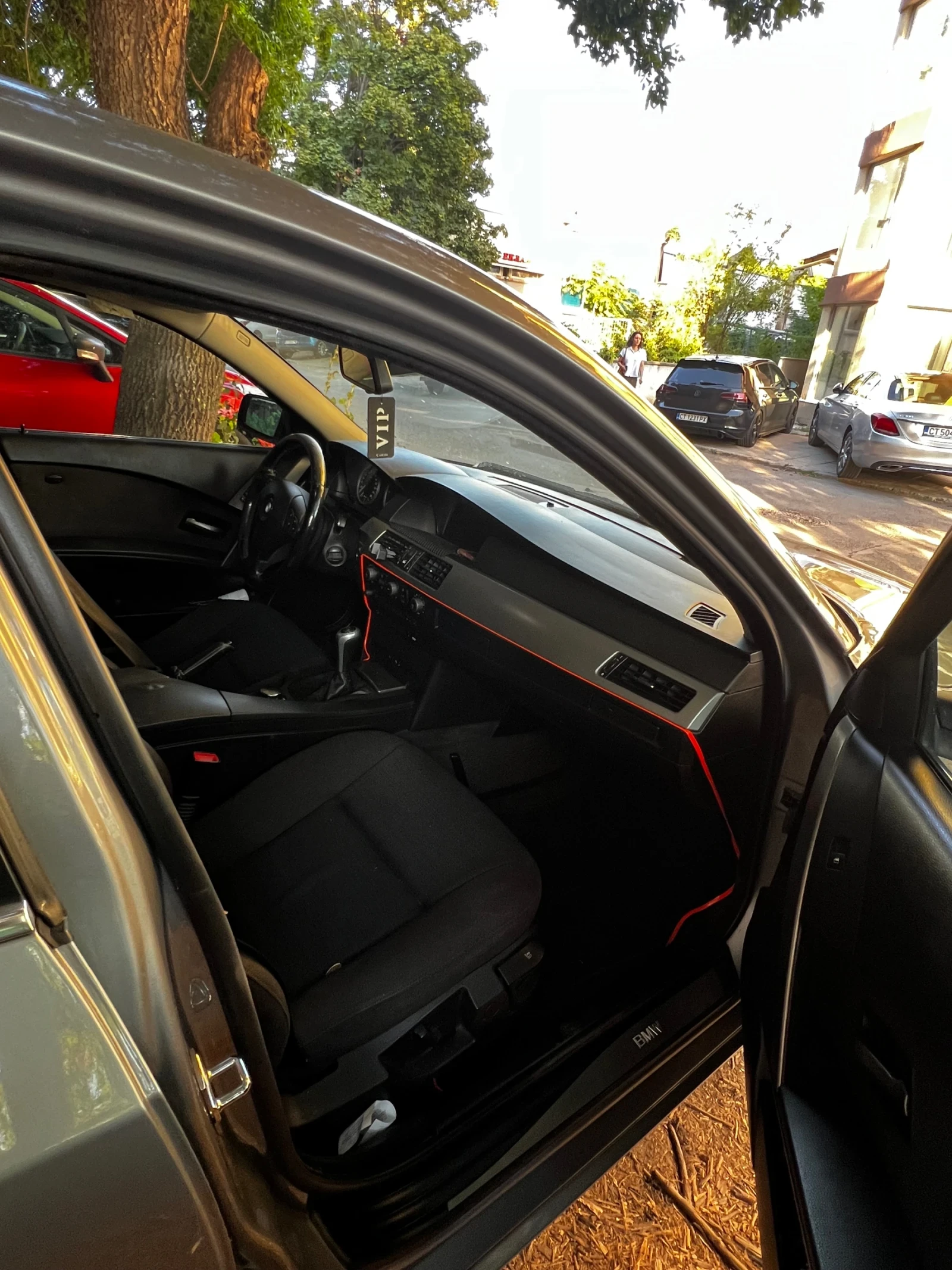 BMW 520, снимка 8 - Автомобили и джипове - 55960598
