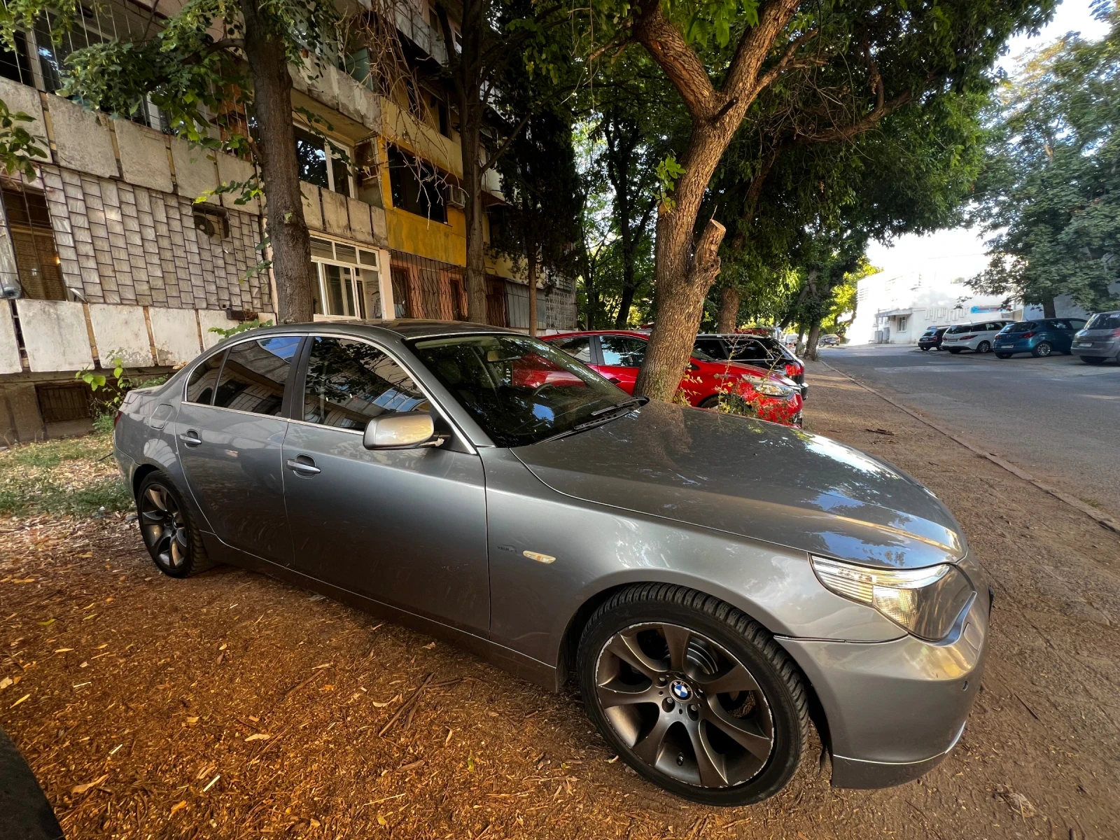 BMW 520, снимка 4 - Автомобили и джипове - 55960598