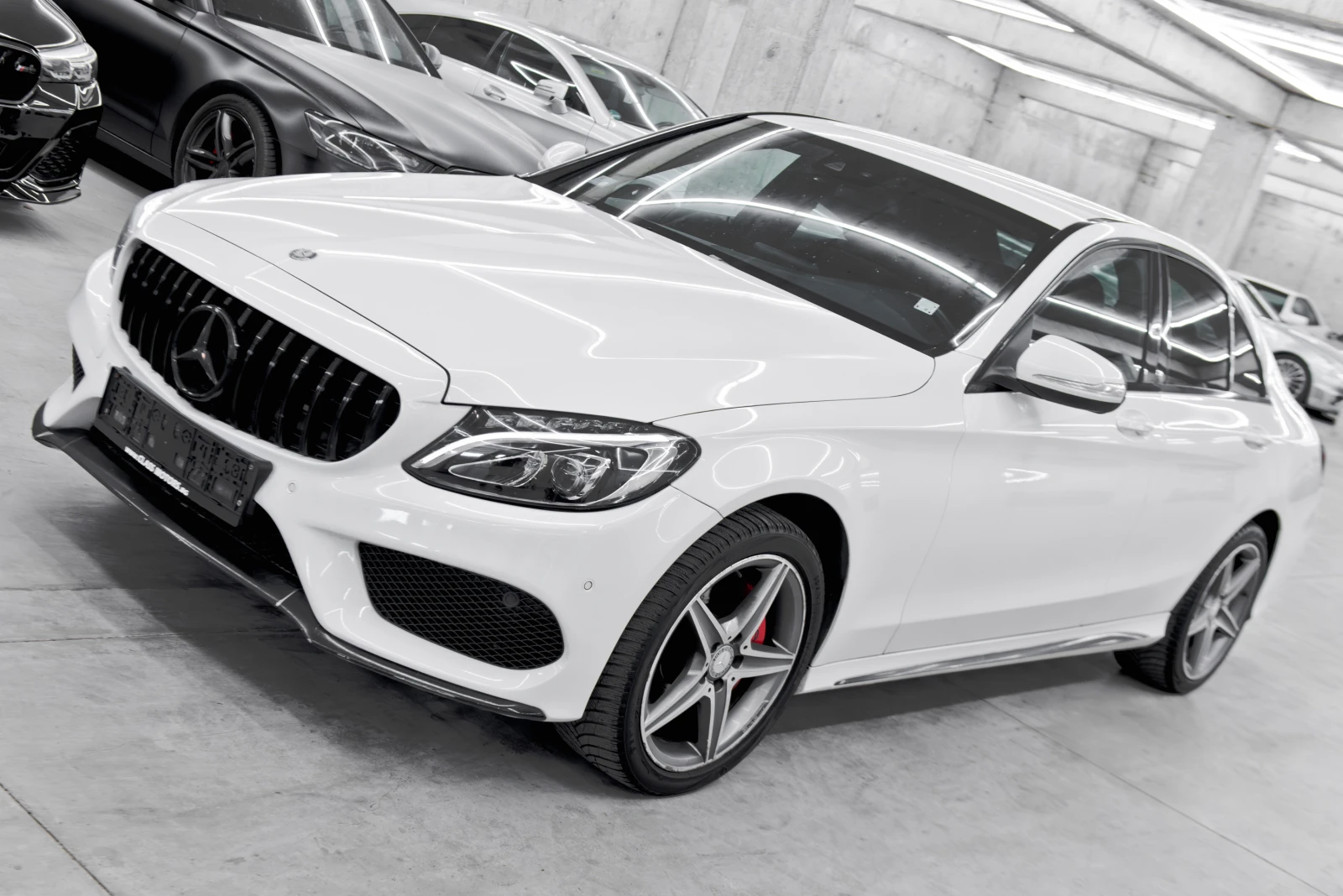 Mercedes-Benz C 180 AMG Line, снимка 2 - Автомобили и джипове - 56196586