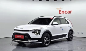 Kia Niro SIGNATURE* ПОДГРЕВ* ОБДУХВАНЕ* НАВИ* КАМЕРА* HUD* 