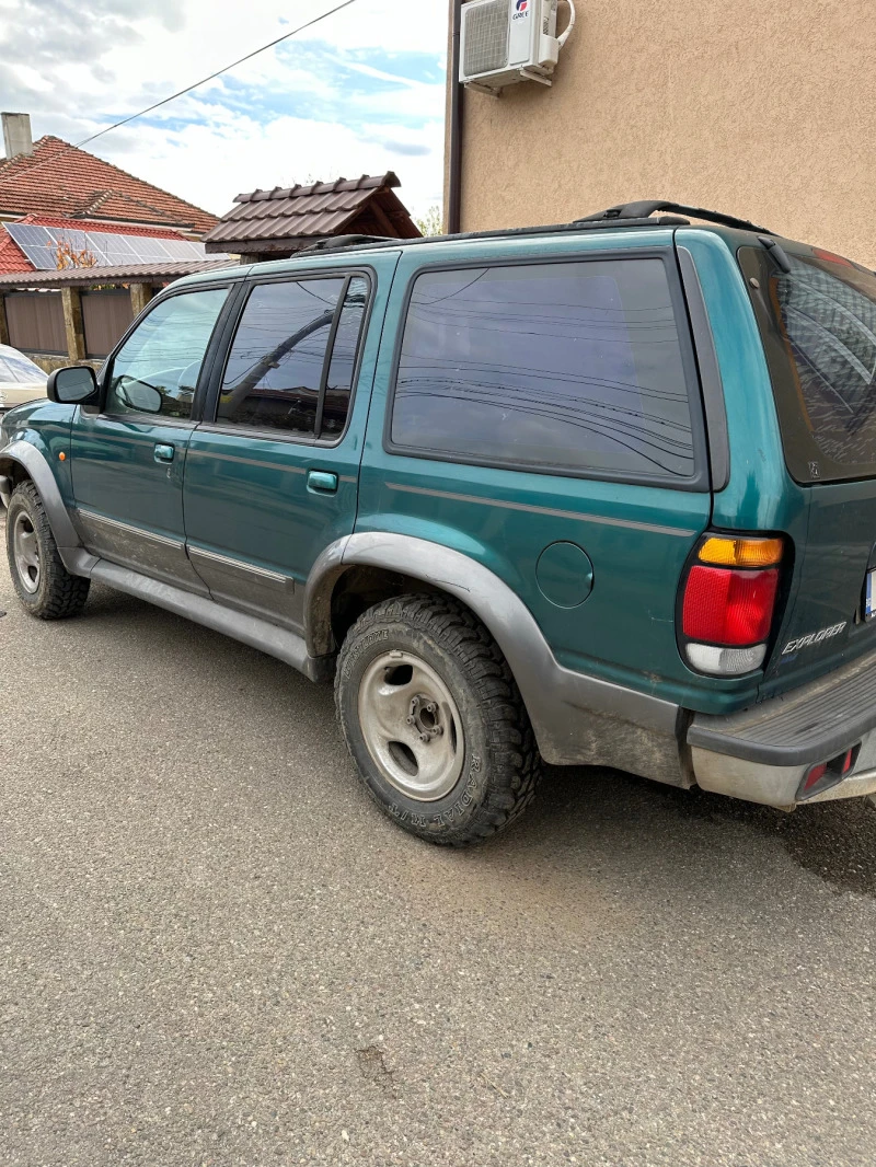 Ford Explorer, снимка 4 - Автомобили и джипове - 47616405