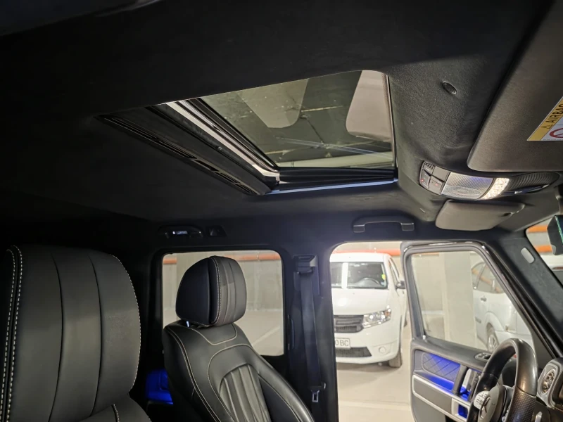 Mercedes-Benz G 400 Stronger than time full, снимка 11 - Автомобили и джипове - 52286797