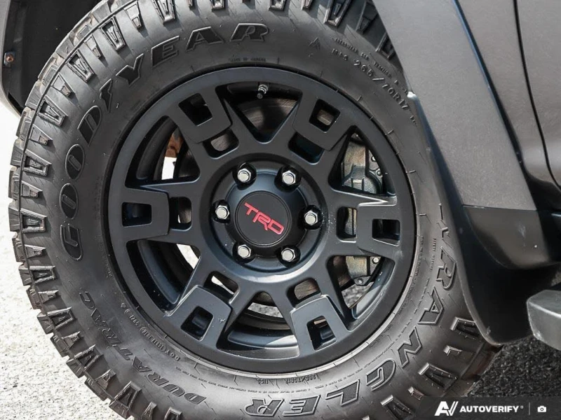 Toyota 4runner 4Runner TRD Pro 4WD* Шибидах* Камера* Подгрев* , снимка 2 - Автомобили и джипове - 52699605