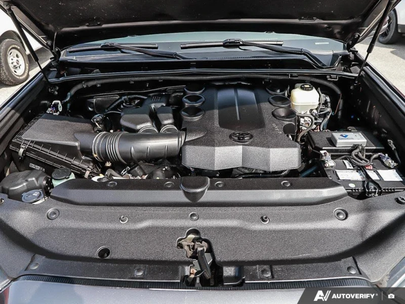 Toyota 4runner 4Runner TRD Pro 4WD* Шибидах* Камера* Подгрев* , снимка 5 - Автомобили и джипове - 52699605