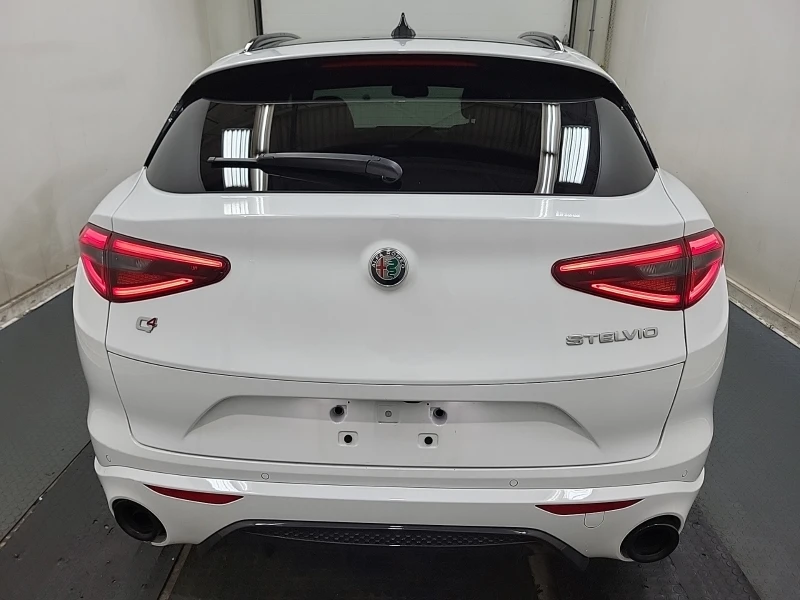 Alfa Romeo Stelvio VELOCE AWD 280кс * Възможност за Лизинг* , снимка 6 - Автомобили и джипове - 53480232
