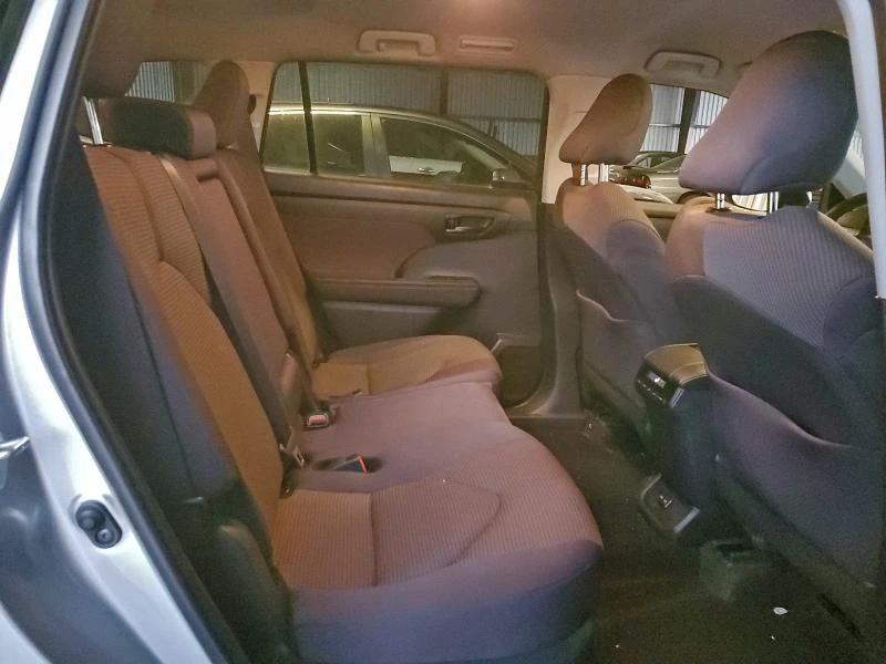 Toyota Highlander HYBRID LE* 2.4L 186HP* Клип на мотор* Фиксирана це, снимка 11 - Автомобили и джипове - 53228342