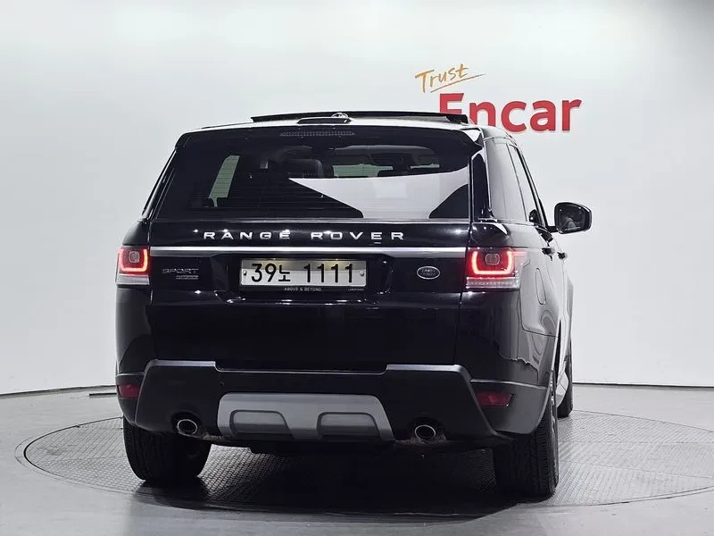Land Rover Range Rover Sport 3.0, снимка 4 - Автомобили и джипове - 54500046