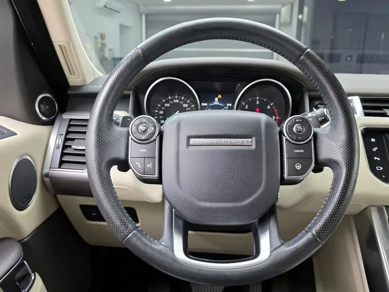 Land Rover Range Rover Sport 3.0, снимка 13 - Автомобили и джипове - 54500046