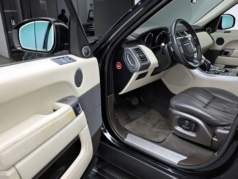 Land Rover Range Rover Sport 3.0, снимка 10 - Автомобили и джипове - 54500046
