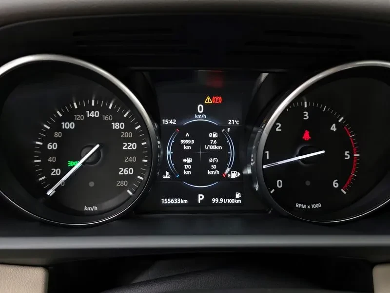 Land Rover Range Rover Sport 3.0, снимка 8 - Автомобили и джипове - 54500046