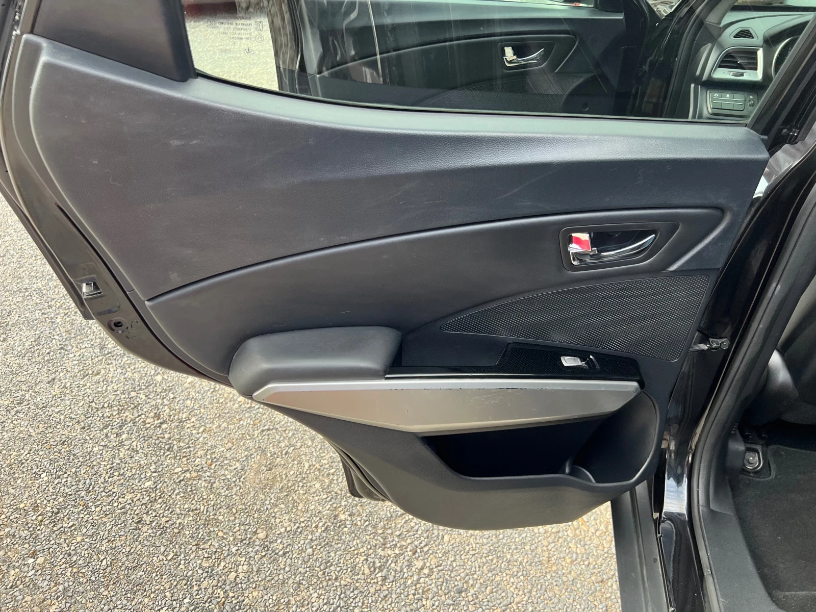 SsangYong Tivoli 1.6HDI | Mobile.bg   12