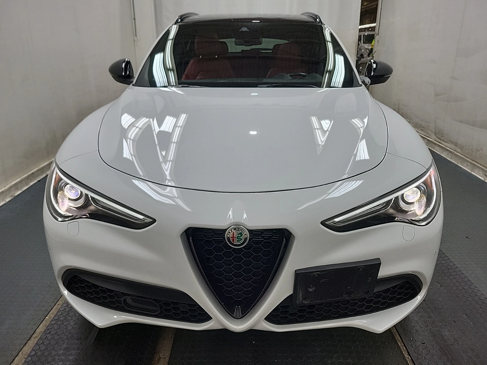 Alfa Romeo Stelvio VELOCE AWD 280кс * Възможност за Лизинг*  - изображение 5