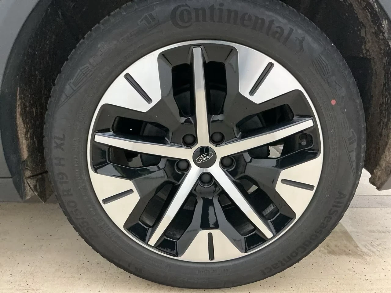 Ford Explorer 77kWh 360 DISTRONIC Keyless Winter Package Massage | Mobile.bg � ����������� 5