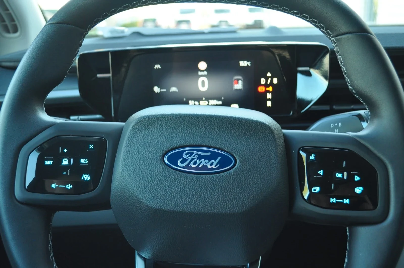 Ford Explorer 77kWh AWD 360* DISTR Massage B/O HUD Winter Pack | Mobile.bg � ����������� 12