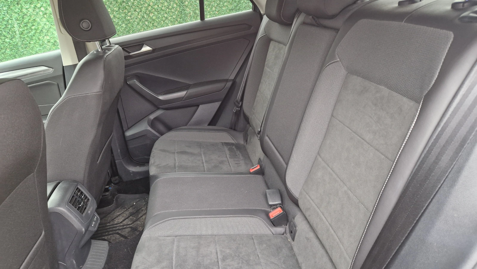 VW T-Roc 2.0 TSI OPF 4MOTION DSG, снимка 10 - Автомобили и джипове - 54294812