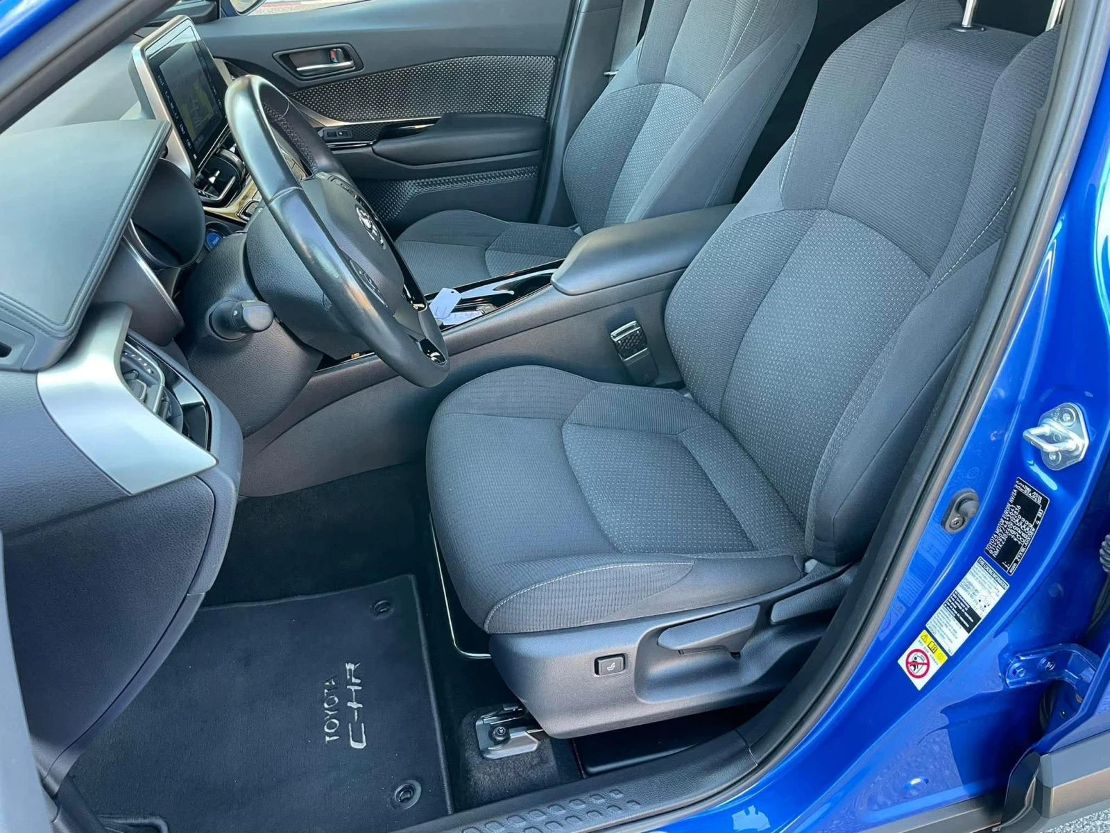 Toyota C-HR 1.8 Hybrid , снимка 13 - Автомобили и джипове - 54870643