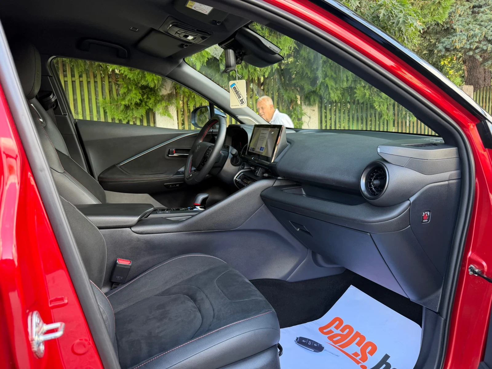 Toyota C-HR 2.0HEV/197HP/GR-SPORT/AWD/360/NAVI/CPLAY/ГАРАНЦИЯ/, снимка 12 - Автомобили и джипове - 55451222