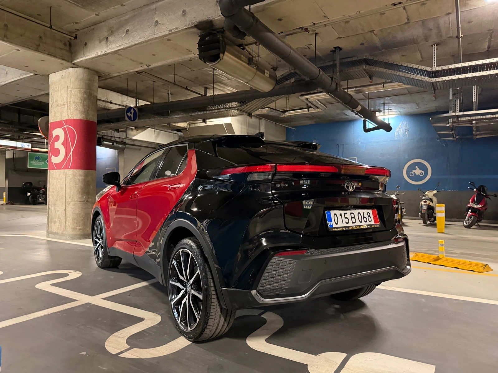 Toyota C-HR 2.0HEV/197HP/GR-SPORT/AWD/360/NAVI/CPLAY/ГАРАНЦИЯ/, снимка 6 - Автомобили и джипове - 55451222