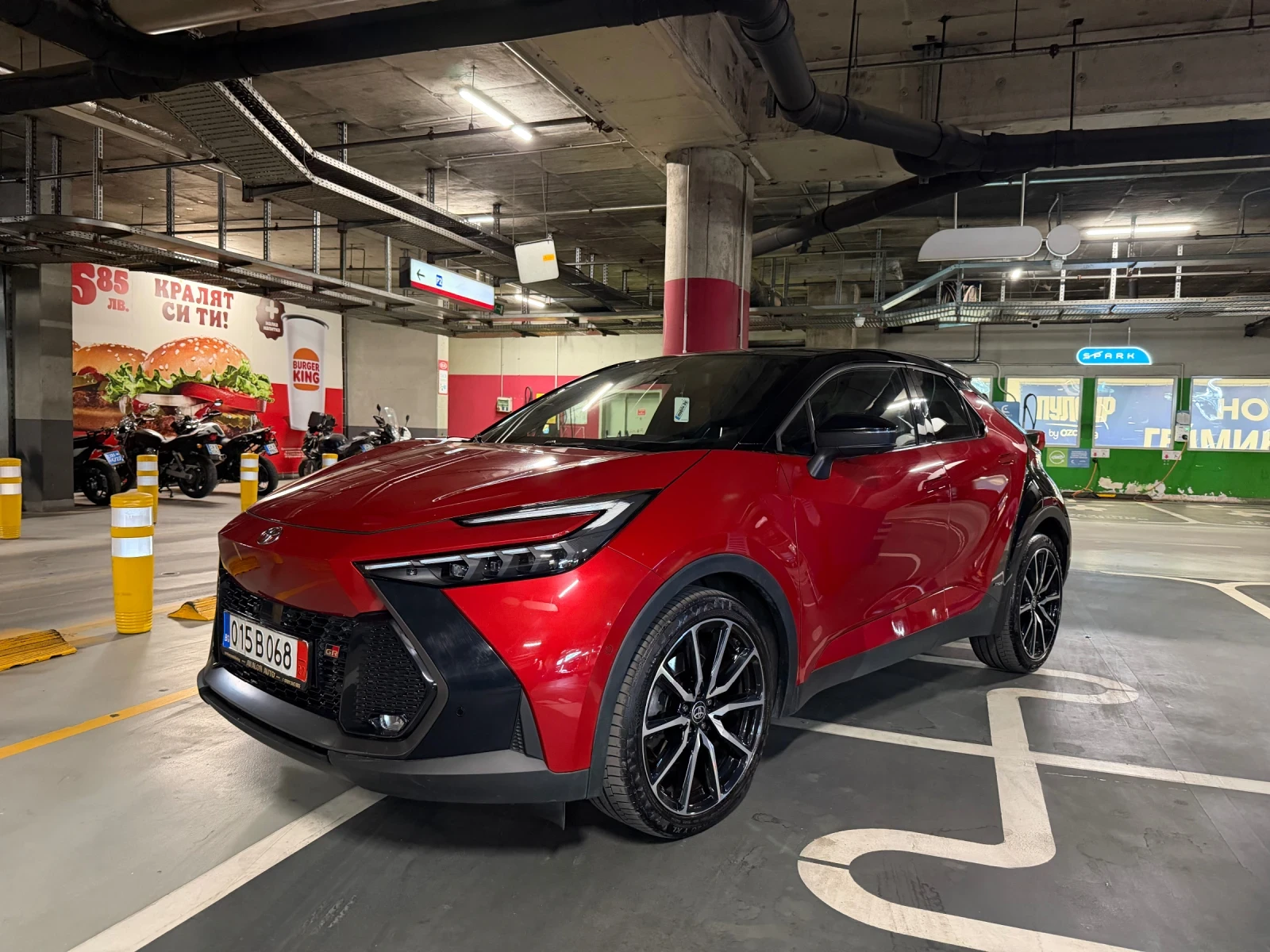 Toyota C-HR 2.0HEV/197HP/GR-SPORT/AWD/360/NAVI/CPLAY/ГАРАНЦИЯ/