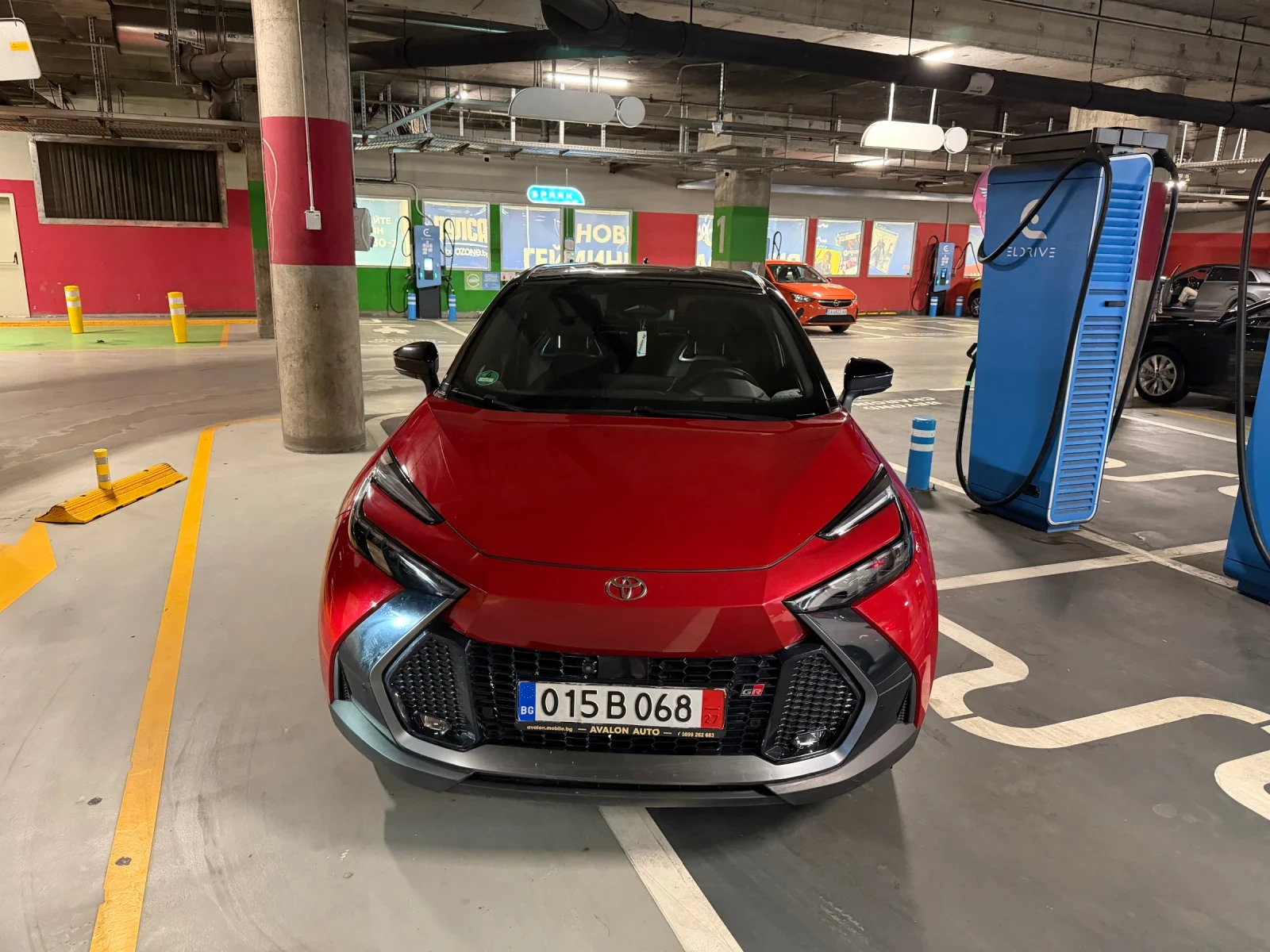 Toyota C-HR 2.0HEV/197HP/GR-SPORT/AWD/360/NAVI/CPLAY/ГАРАНЦИЯ/, снимка 2 - Автомобили и джипове - 55451222