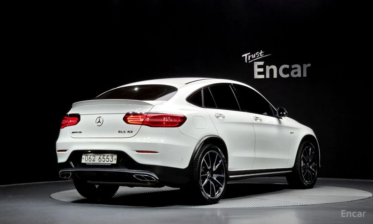 Mercedes-Benz GLC 43 AMG COUPE* BURMESTER* ХЕДЪП* 360КАМЕРА* ДИСТРОНИК* , снимка 2 - Автомобили и джипове - 55486117