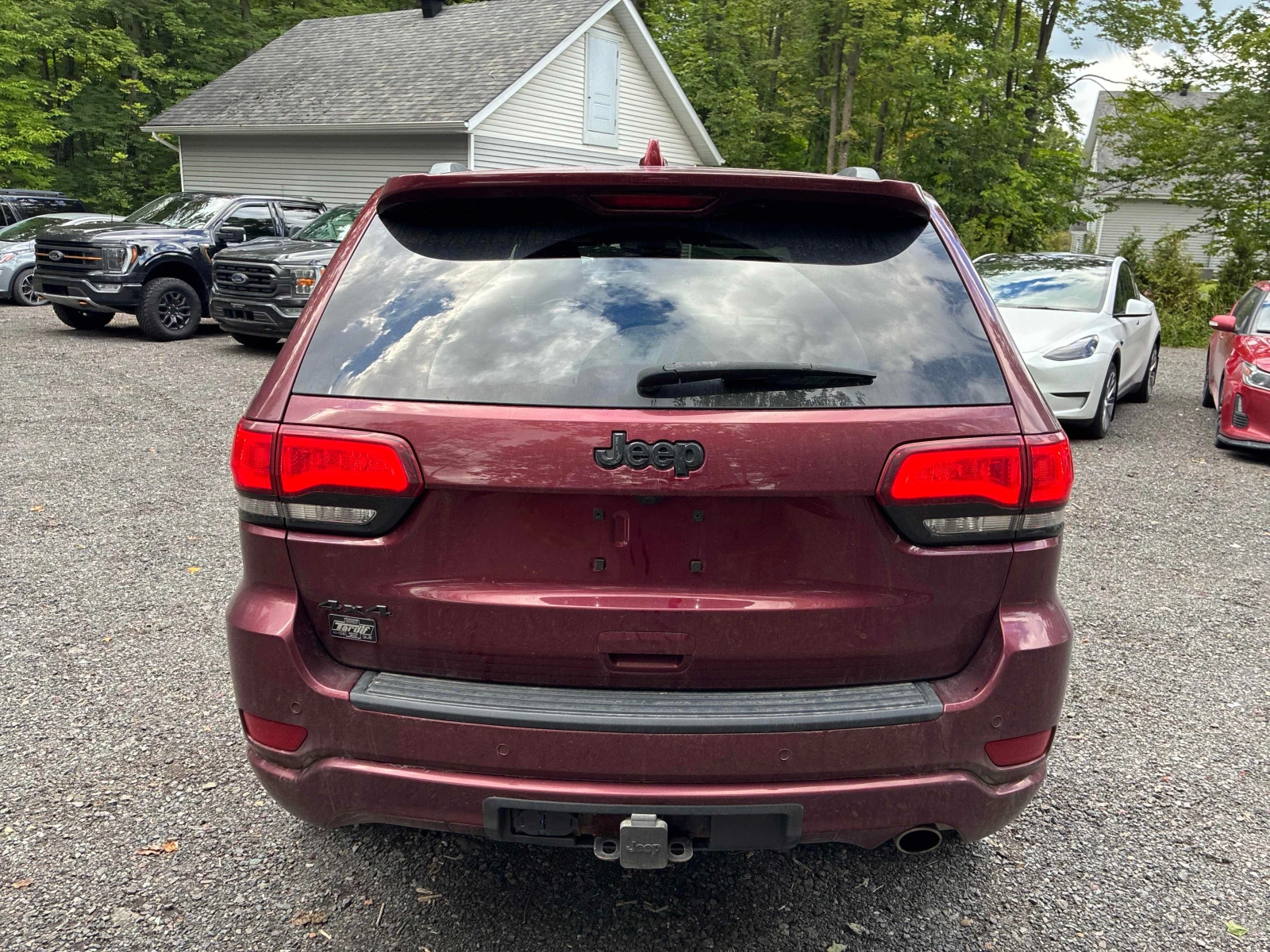Jeep Grand cherokee Altitude* CARFAX* АВТОКРЕДИТ БЕЗ ПЪРВОНАЧАЛНА ВНОС, снимка 15 - Автомобили и джипове - 55872331