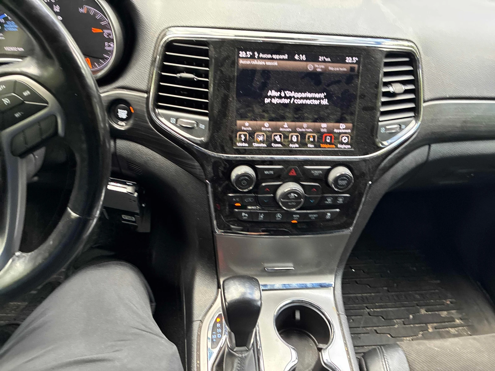 Jeep Grand cherokee Altitude* CARFAX* АВТОКРЕДИТ БЕЗ ПЪРВОНАЧАЛНА ВНОС, снимка 9 - Автомобили и джипове - 55872331