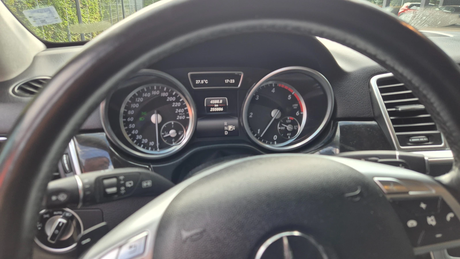 Mercedes-Benz ML 350 350 bluetec, снимка 16 - Автомобили и джипове - 56273511