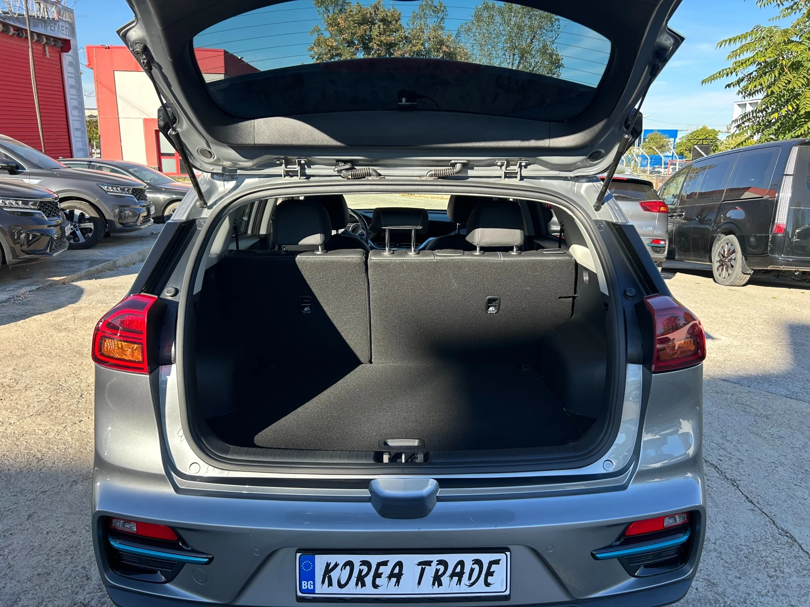 Kia Niro 64 kW, снимка 17 - Автомобили и джипове - 56368992
