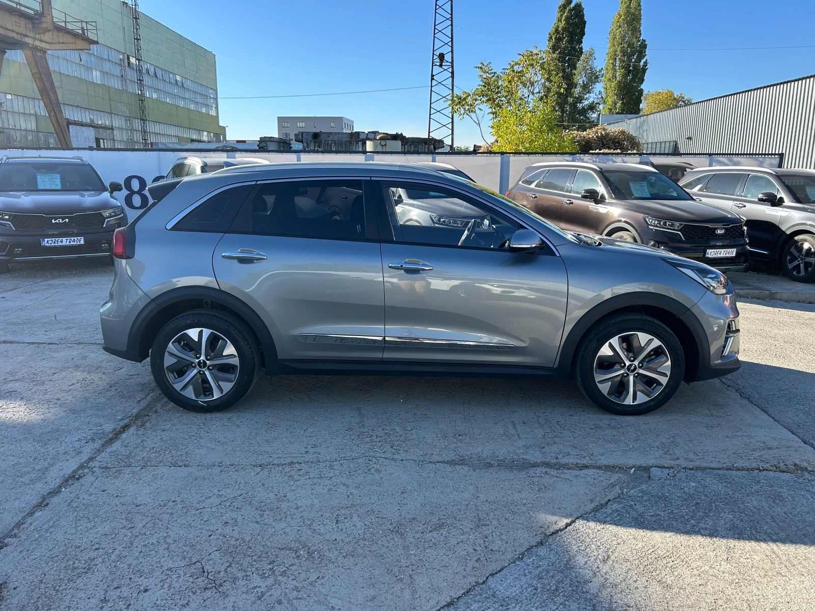Kia Niro 64 kW, снимка 3 - Автомобили и джипове - 56368992