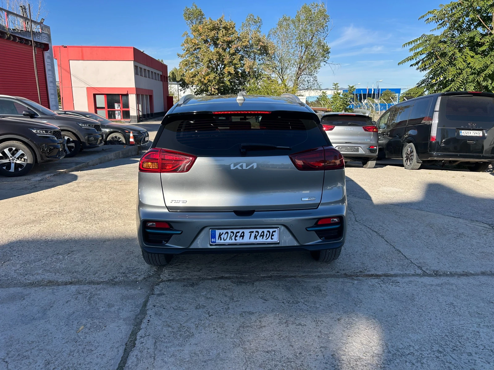 Kia Niro 64 kW, снимка 5 - Автомобили и джипове - 56368992