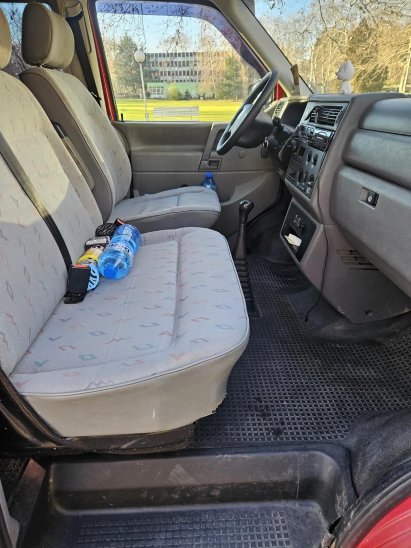 VW T4 2.5 TDI 4x4, снимка 7 - Бусове и автобуси - 48415547