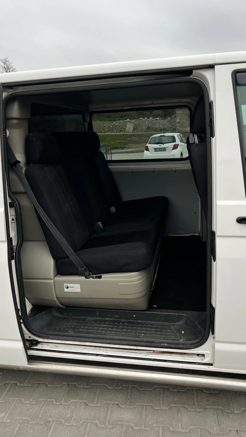 VW T5 Transporter, снимка 8 - Бусове и автобуси - 53034193