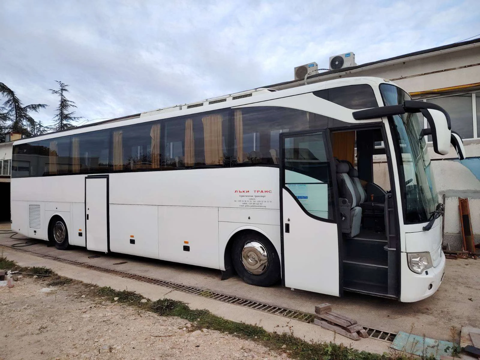 Mercedes-Benz Travego О-303 - изображение 5