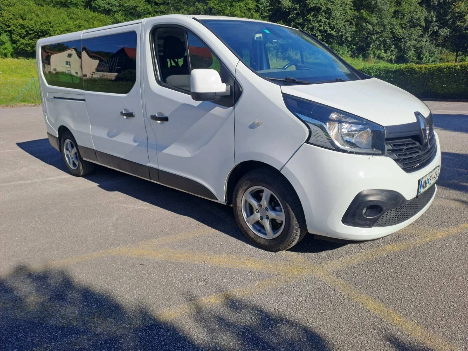 Renault Trafic 1.6DCI 8+ 1 Места КЛИМАТИК 125 кс