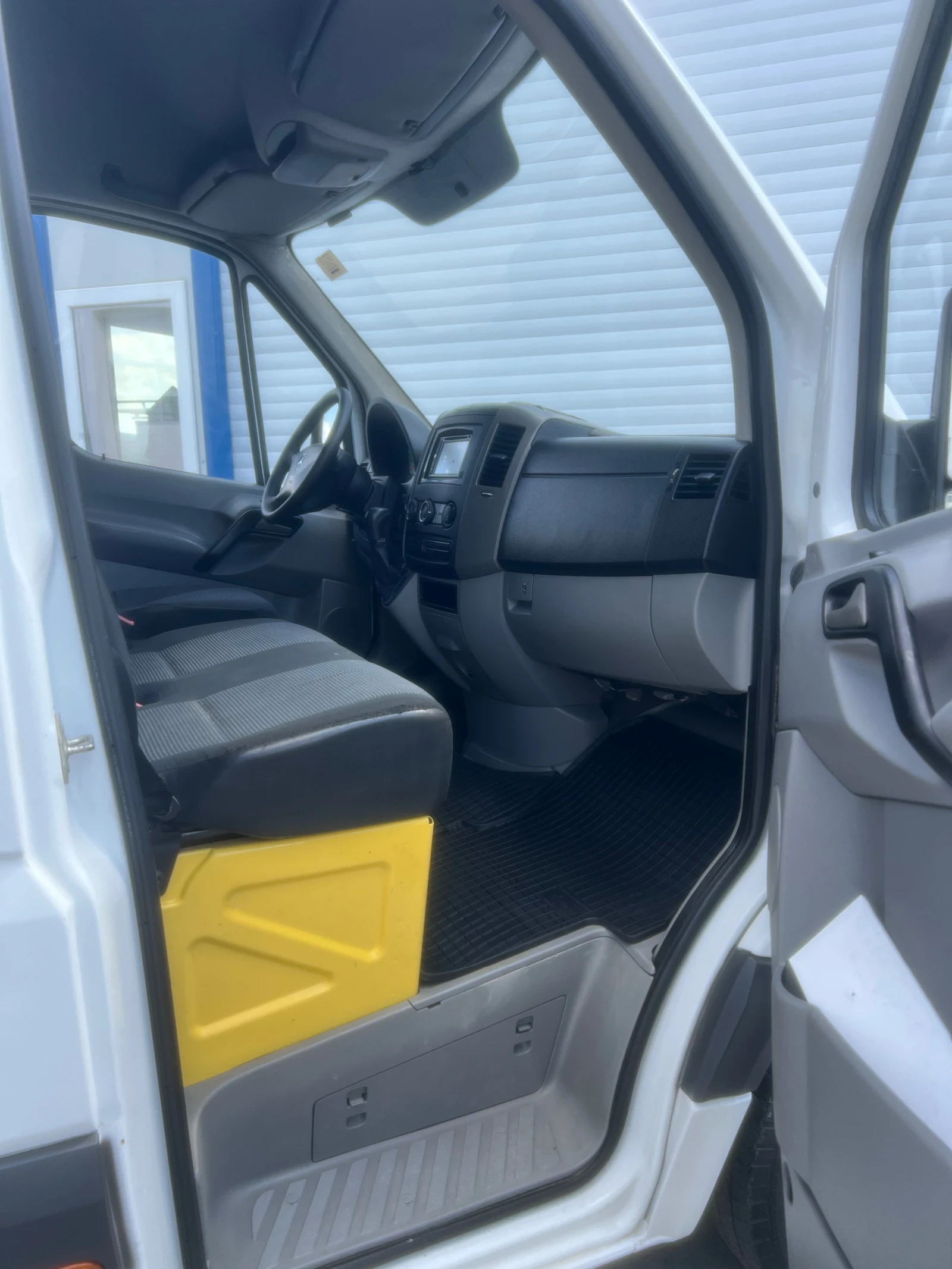 Mercedes-Benz Sprinter 516 ������ ���� / �-��������� / ����������� | Mobile.bg � ����������� 16