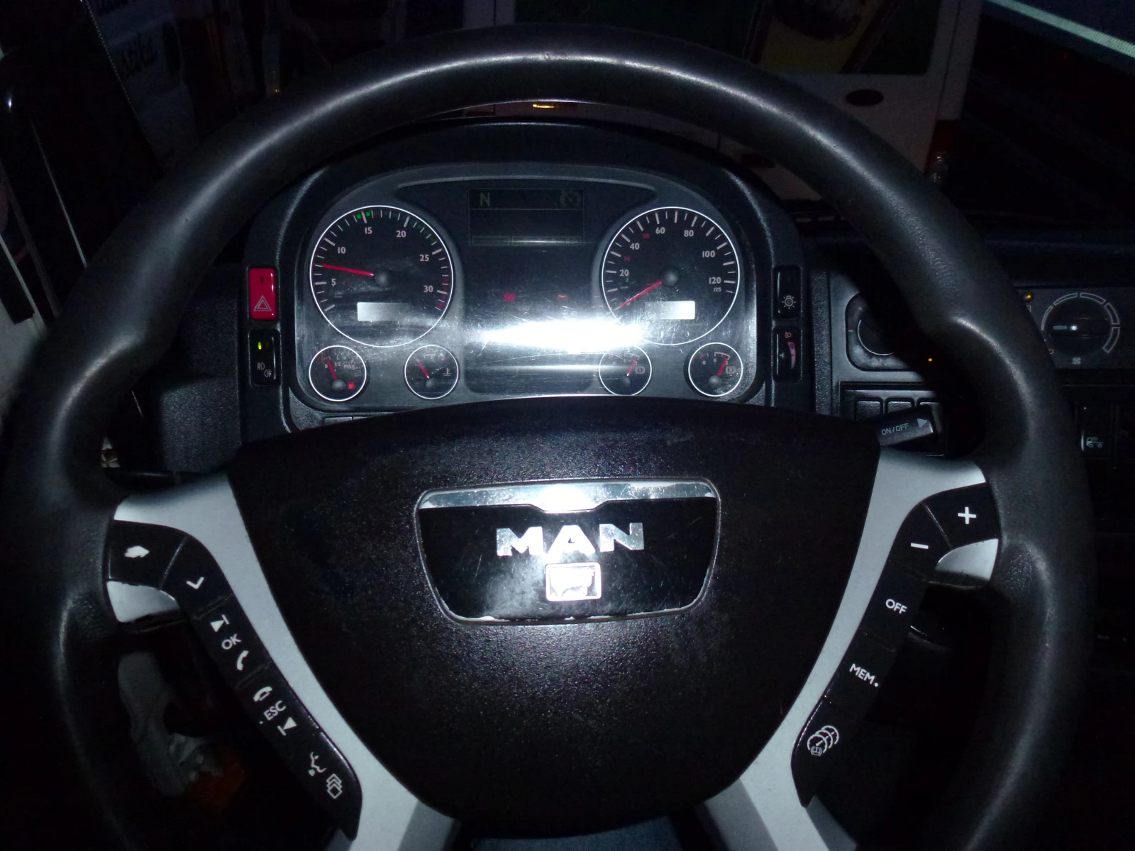 Man Tgl 12.220 - изображение 6
