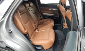 Genesis GV70 2.5T AWD* DISTRONIC* ПОДГРЕВ* ОБДУХВАНЕ* PANORAMA*, снимка 13