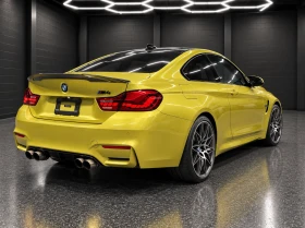 BMW M4 Heritage Edition interior, снимка 2