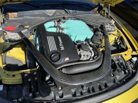 BMW M4 Heritage Edition interior, снимка 13