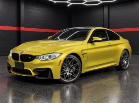 BMW M4 Heritage Edition interior, снимка 1