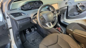 Peugeot 208 1.2i EURO6 93473км, снимка 13