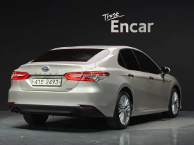 ������ Toyota Camry