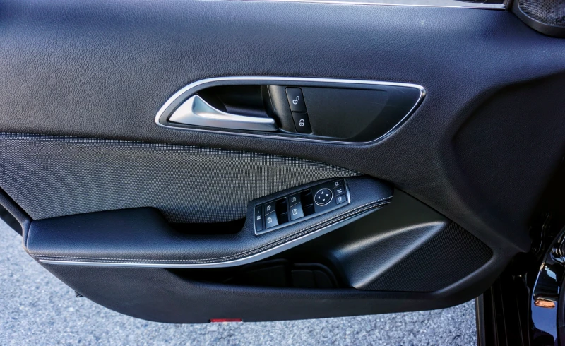 Mercedes-Benz A 180 CDI SPORT AUTO , снимка 5 - Автомобили и джипове - 39994935