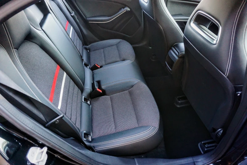 Mercedes-Benz A 180 CDI SPORT AUTO , снимка 12 - Автомобили и джипове - 39994935