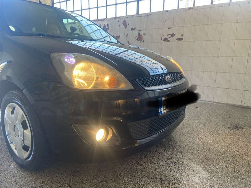 Ford Fiesta, снимка 2 - Автомобили и джипове - 43999527