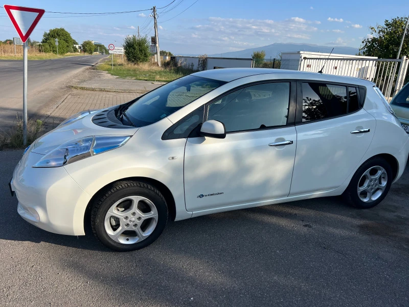 Nissan Leaf , снимка 1 - Автомобили и джипове - 46437125