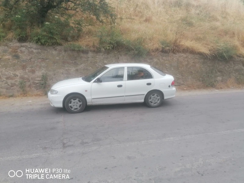 Hyundai Accent, снимка 1 - Автомобили и джипове - 47562508