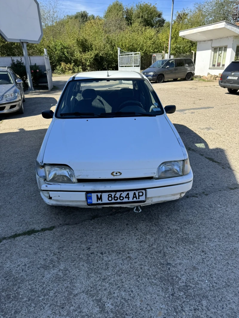 Ford Fiesta 1.8, снимка 1 - Автомобили и джипове - 47436534