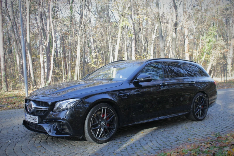 Mercedes-Benz E 63 AMG E63S, снимка 8 - Автомобили и джипове - 52040572